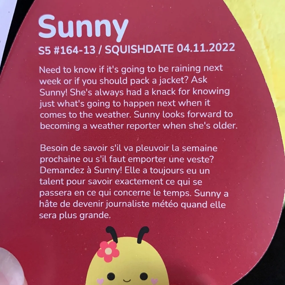 Squishmallows Sunny the Bee NWT 6” with Flower NWT - Picture 9 of 10